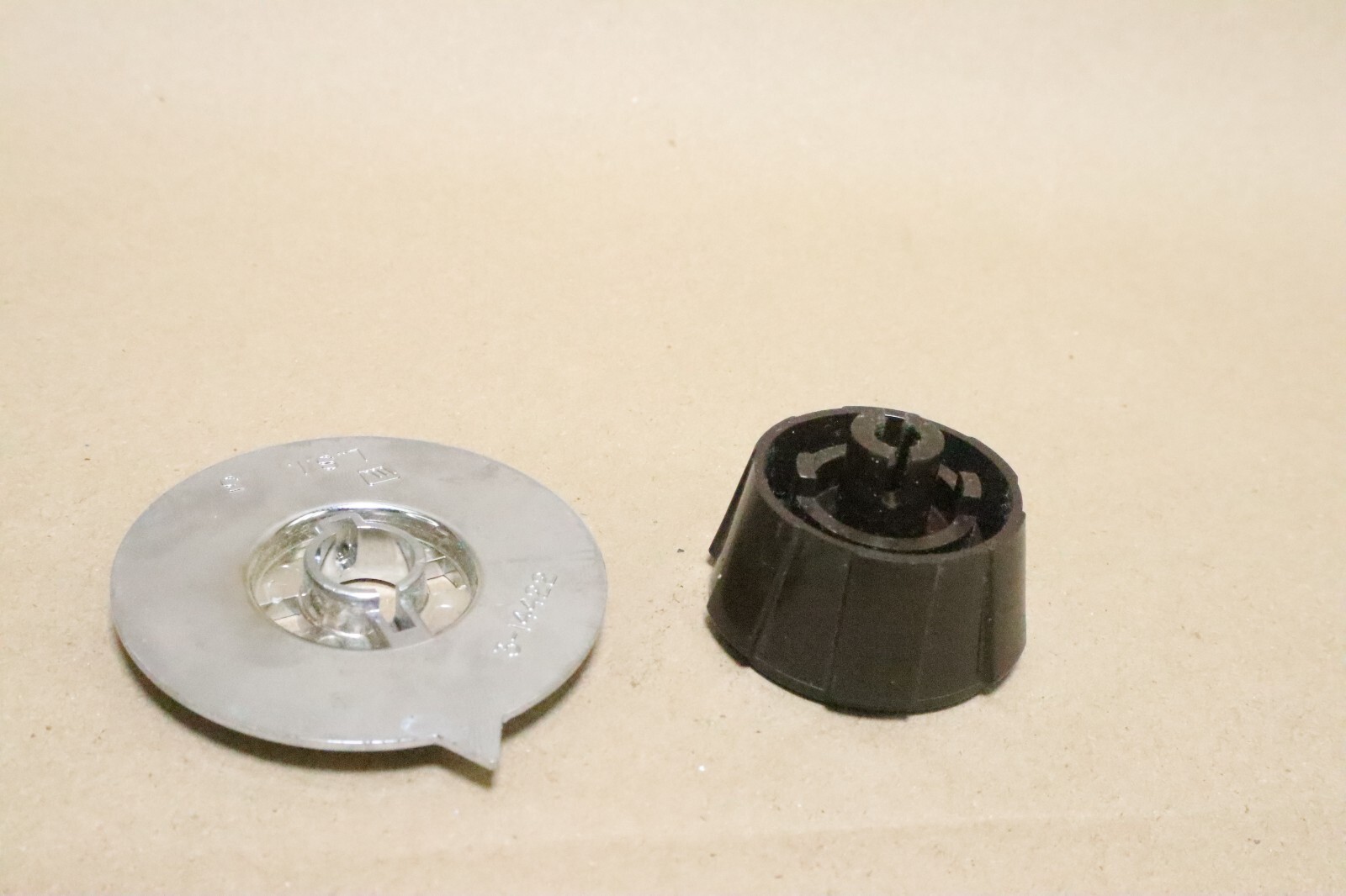 MAYTAG DRYER KNOB PART# 314421 314422 - Image 8