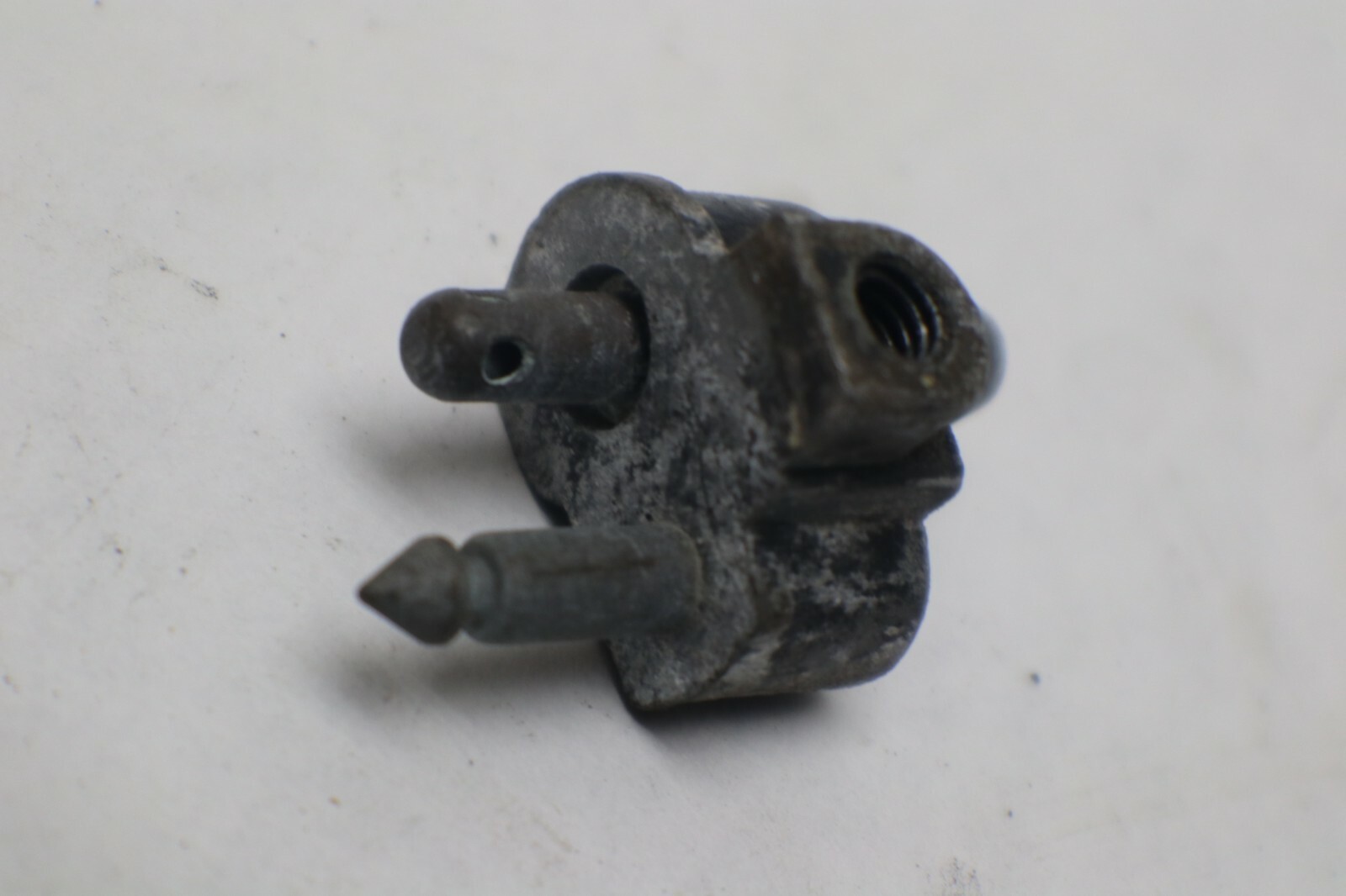 OMC GALE BUCCANEER 5 HP FUEL CONNECTOR 5D17BL - Image 8