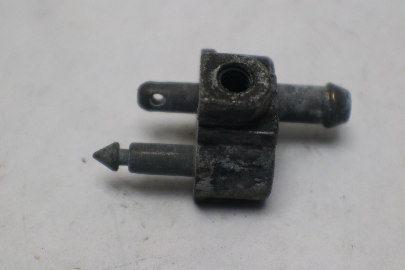 OMC GALE BUCCANEER 5 HP FUEL CONNECTOR 5D17BL - Image 12