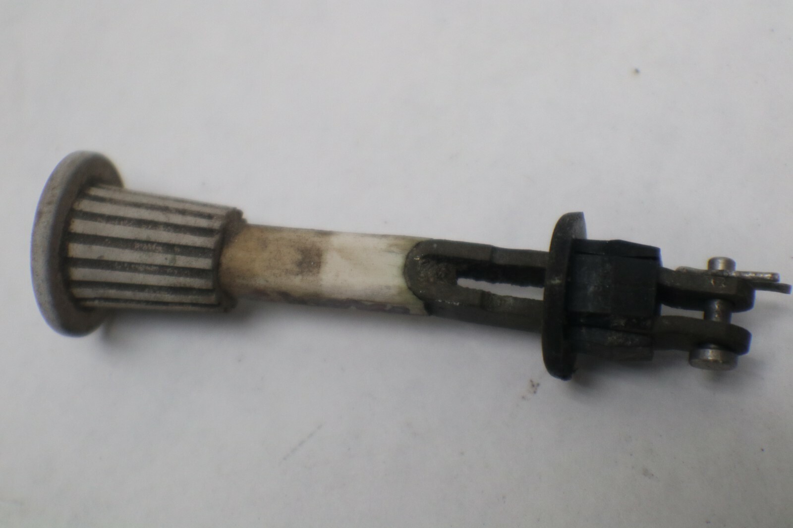 GALE 5 HP Outboard CHOKE LEVER KNOB 5D17BL - Image 8
