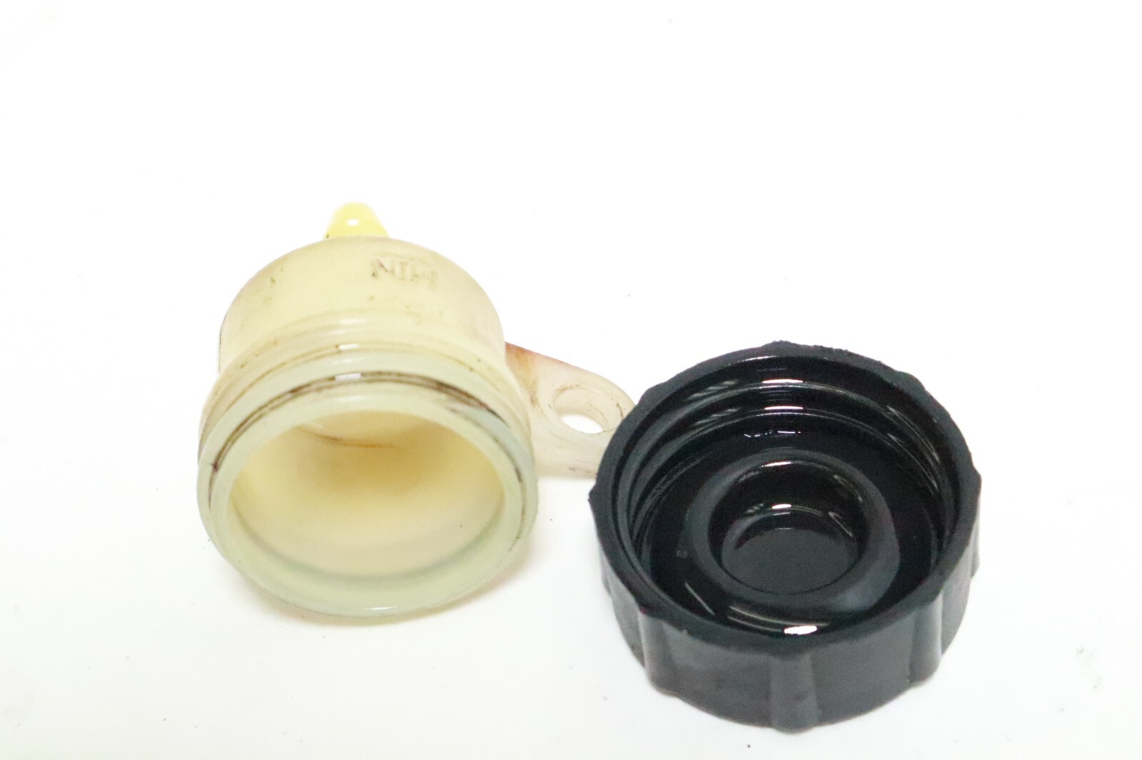 Rear Brake Master Cylinder Reservoir For Polaris Sportsman 450 500 600 700 800 - Image 9