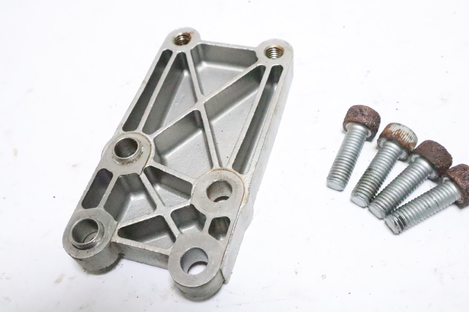 YAMAHA STAY #60V-13782-00-00 - Image 5