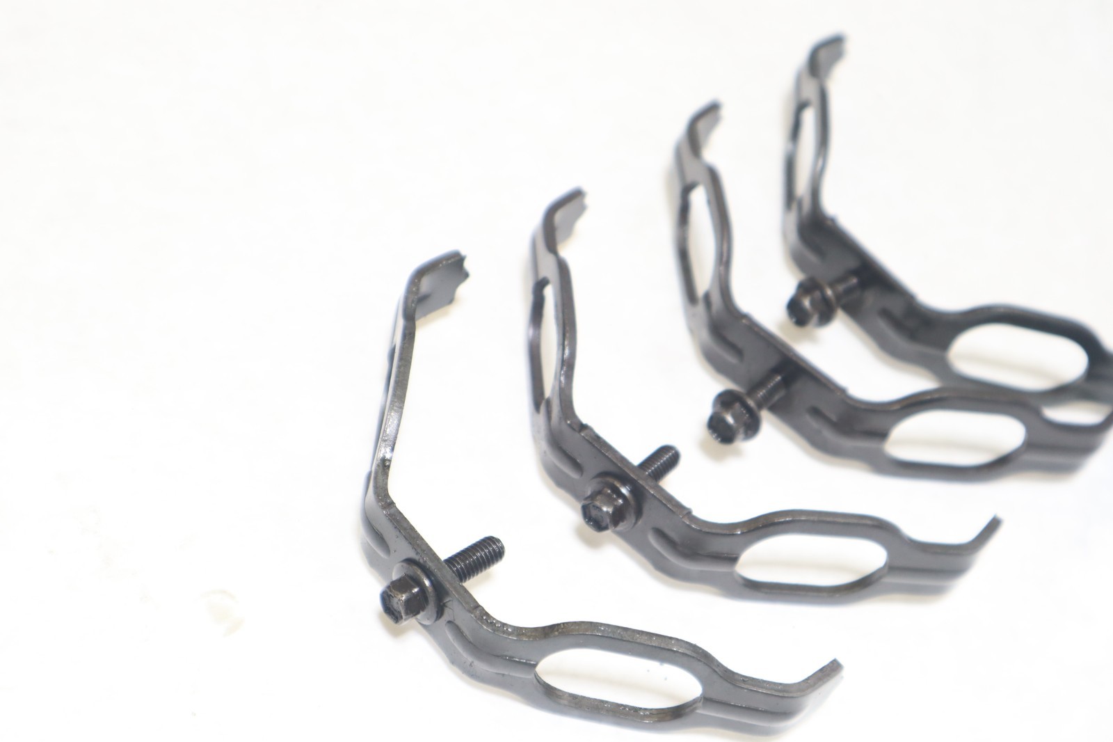 Duramax LIFTER TAPPET HOLD DOWNS 01-16 LB7 LLY LBZ LMM LML OEM SET - Image 7