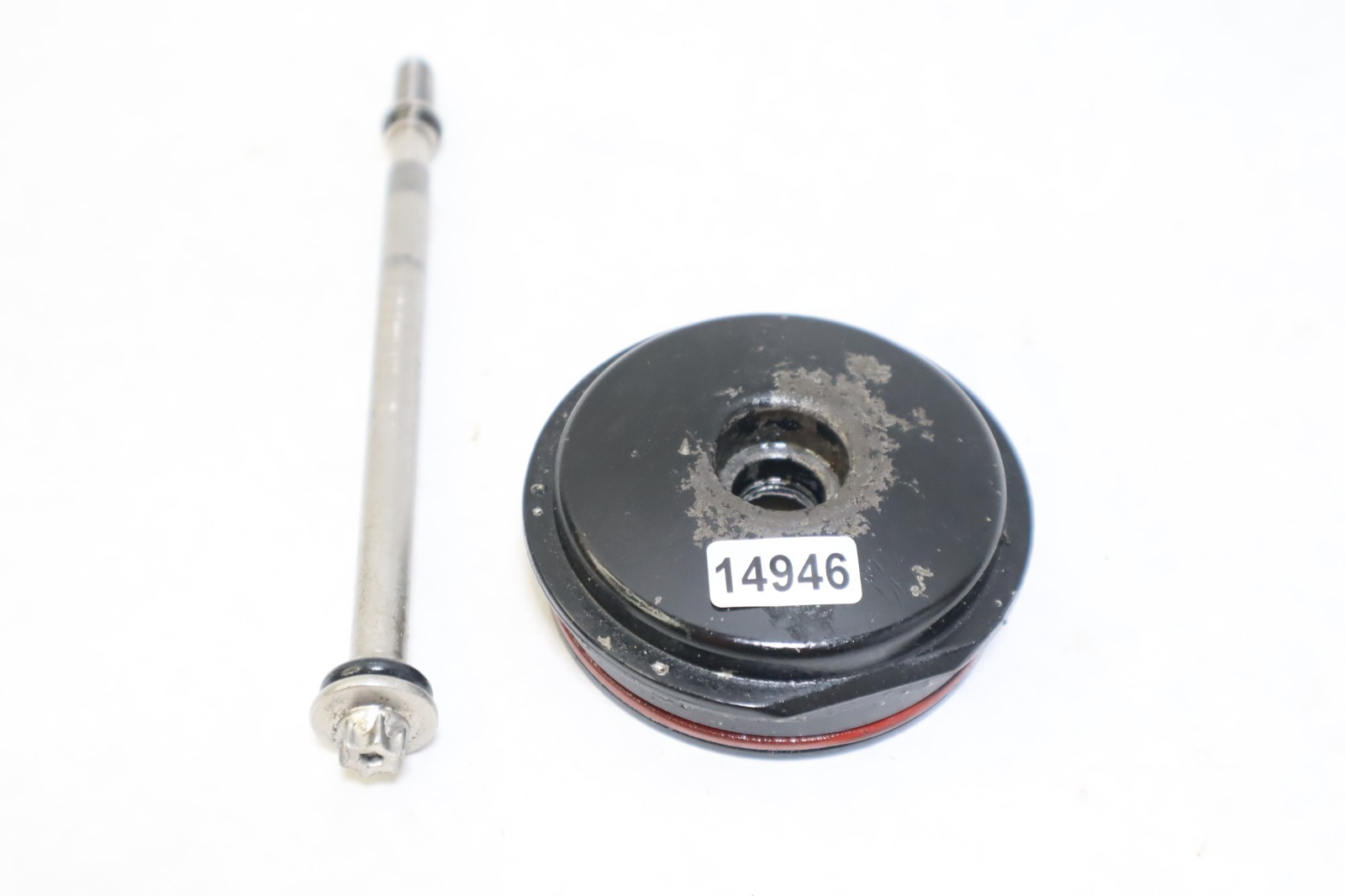 Seadoo GTX RXT RXP 4-TEC OEM oil filter cover 420610326 bolt screw 295501207