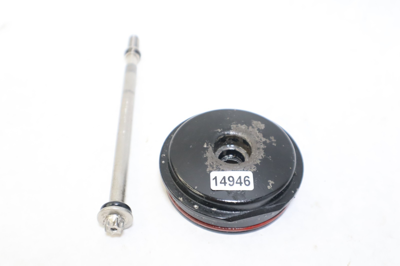 Seadoo GTX RXT RXP 4-TEC OEM oil filter cover 420610326 bolt screw 295501207 - Image 2