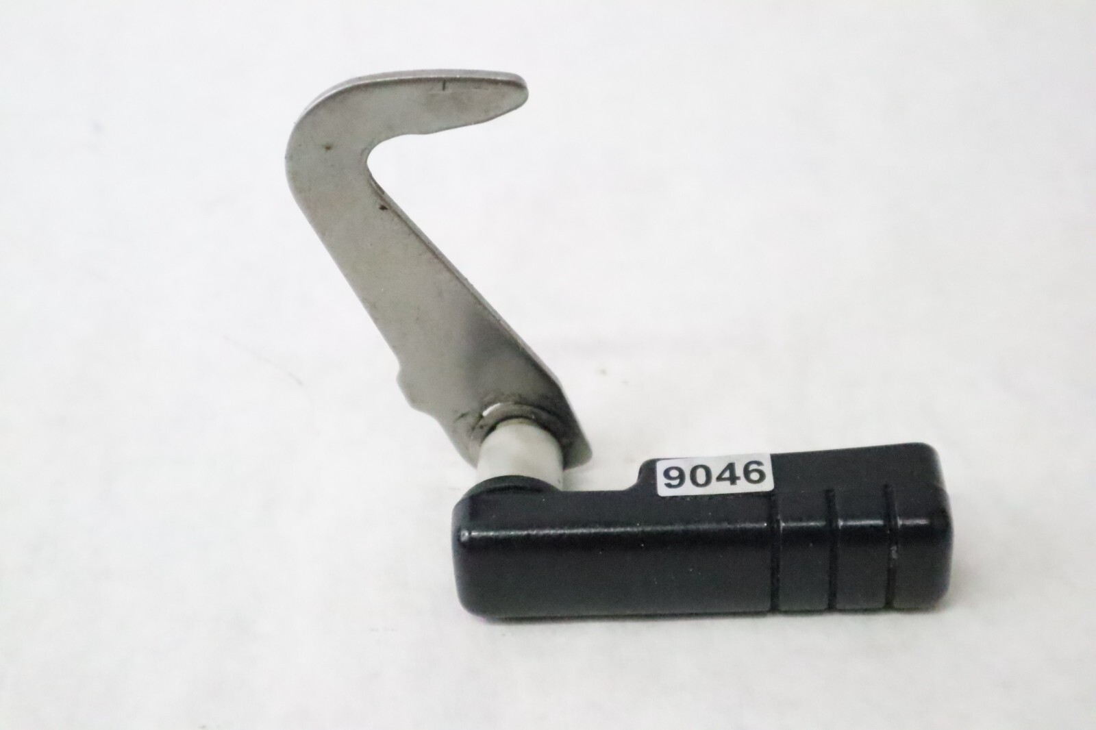 Tohatsu 30 hp mfs30b rear HOOK LEVER 3R3Q671410 OEM - Image 3