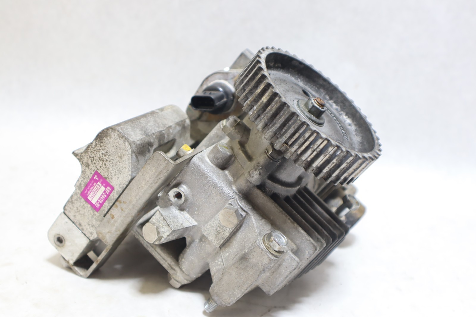 Yamaha 200 HP HPDI 2 Stroke Camshaft Driven Gear PN 68F-12170-01-00 2000-2003 - Image 4