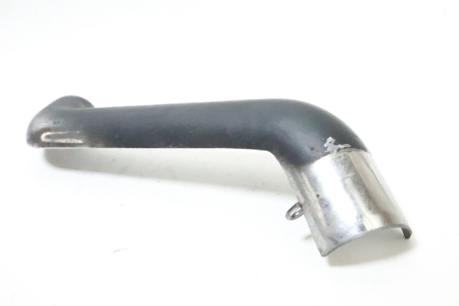 05-07 2006 HYOSUNG GV650 AQUILA LOWER RADIATOR HOSE SHIELD COVER - Image 4