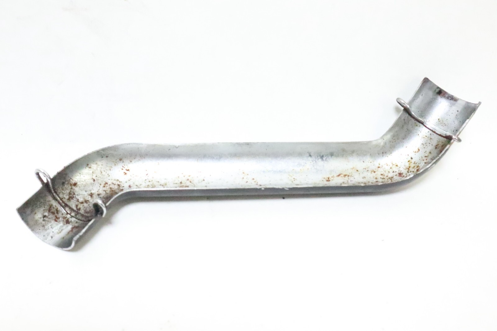05-07 2006 HYOSUNG GV650 AQUILA LOWER RADIATOR HOSE SHIELD COVER - Image 5