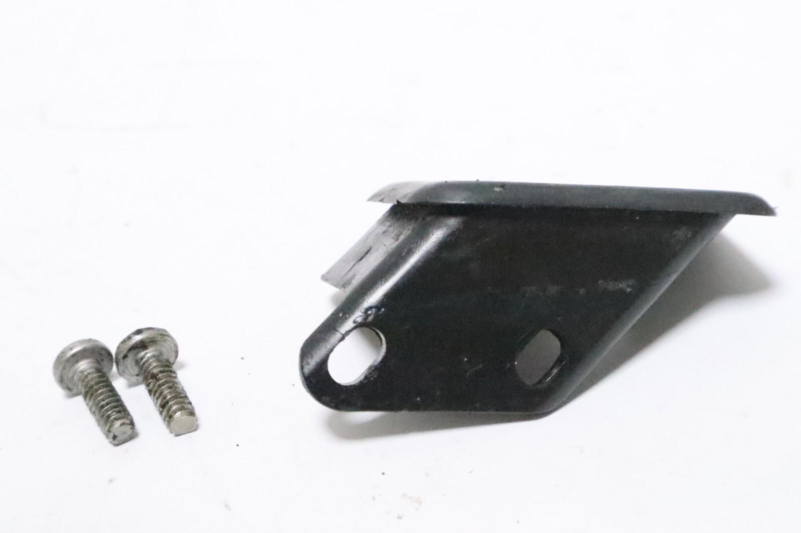 CHRYSLER Force 85 hp Outboard F549189 Bottom Cowl Electric Cable Entry Bushing - Image 4