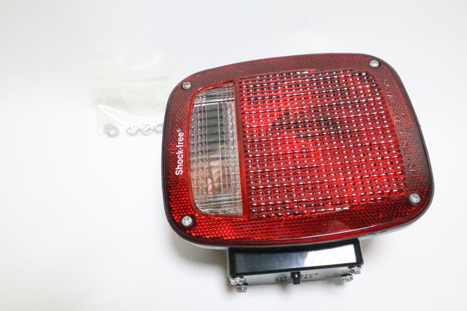Trailer Tail Light Lamp P/N TMC 188 SAE-AILRST-85 NSN:6220-01-201-9145 - Image 3