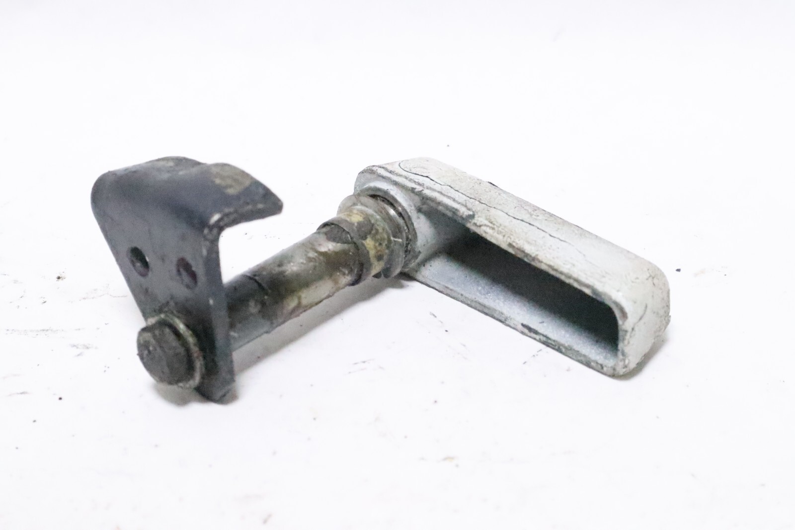 Evinrude Johnson Front Latch Handle 100-200hp Cowl Cover Hood 383641 1969-1979 - Image 4
