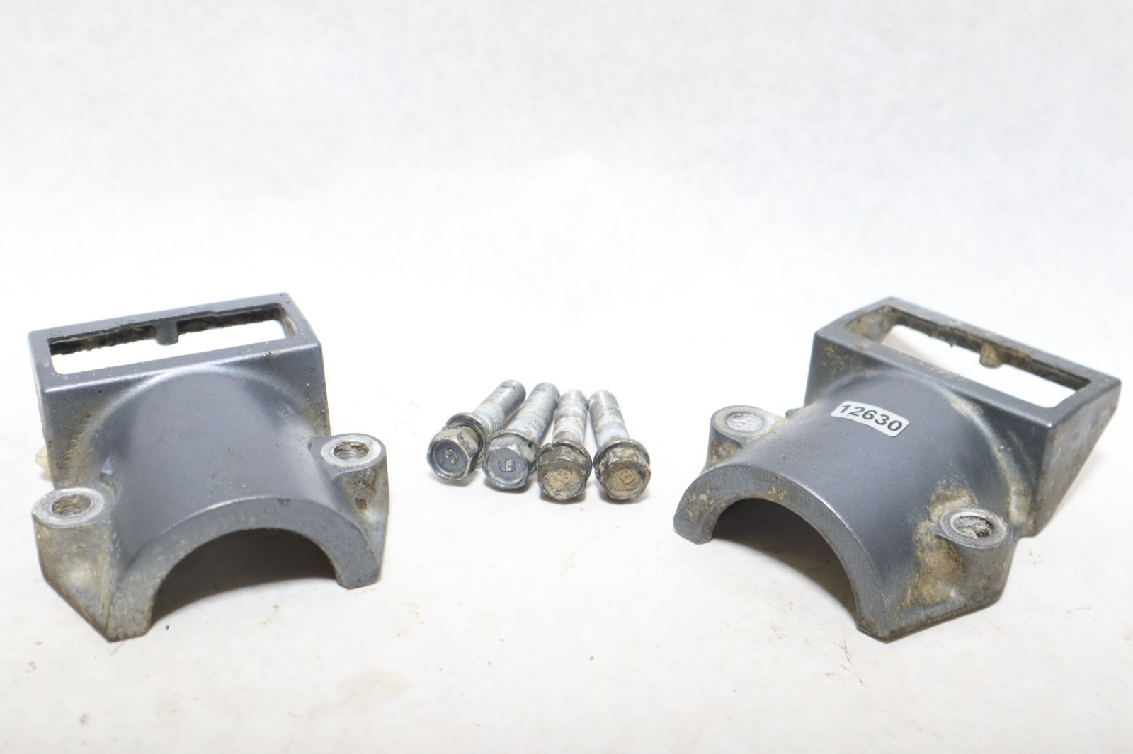 LOWER ENGINE MOUNT BRACKET SET 115-200 HP YAMAHA OUTBOARD 68F-44552-00-8D - Image 2
