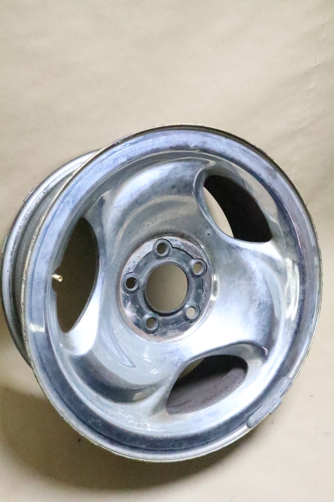 Wheel 16x7 steel chrome 3 Spoke Fits 99-01 DODGE 1500 PICKUP - Image 3