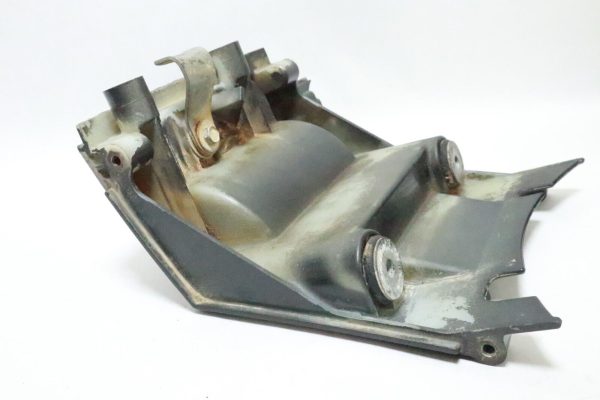 Suzuki DF  90 100 DF90 DF100  HP 4 Stroke Front Panel Assembly  61831-90J01-0EP USED - Image 9