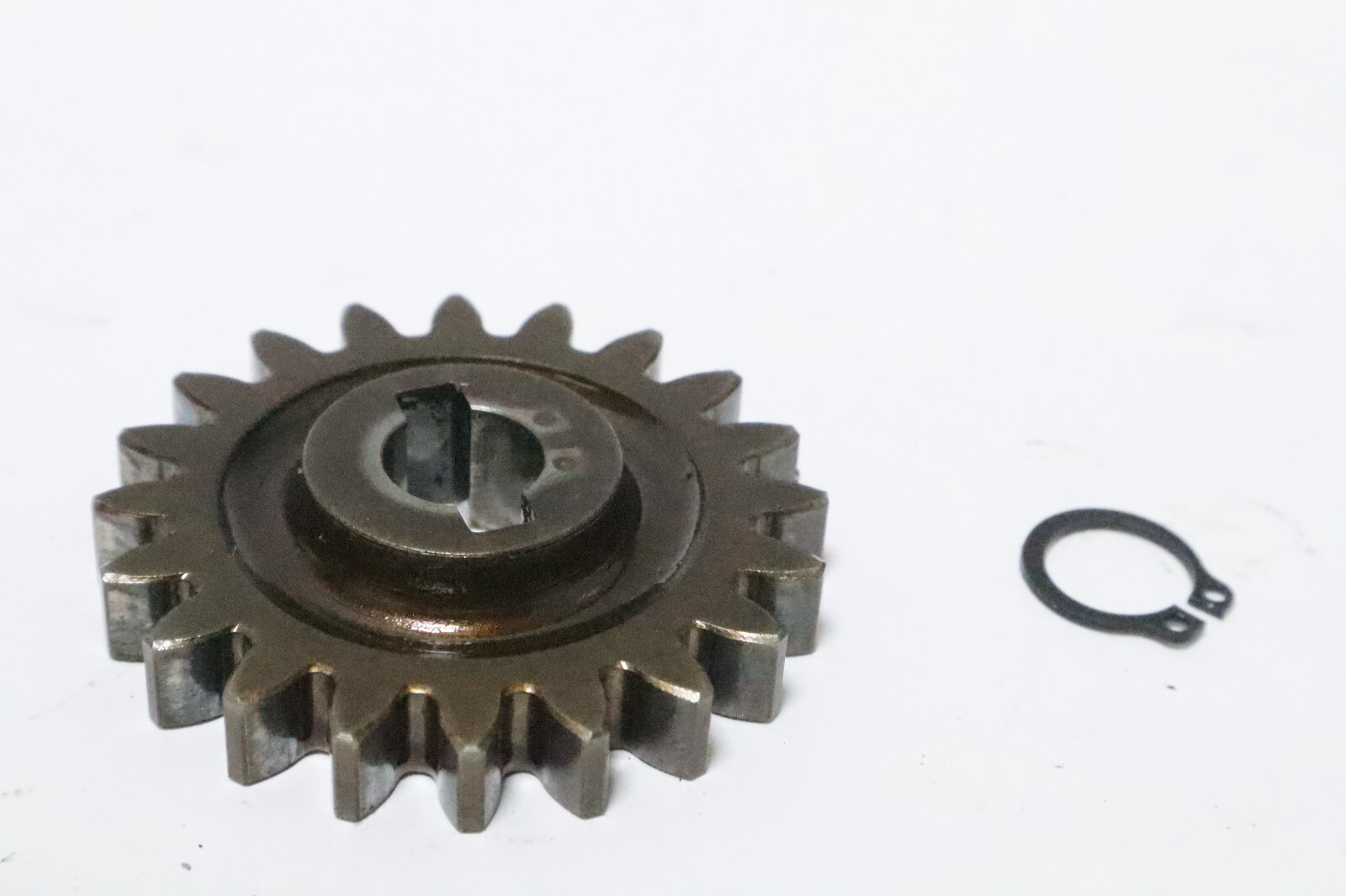 Suzuki Oil Pump DRIVEN GEAR DF 140HP 140 16113-92J11