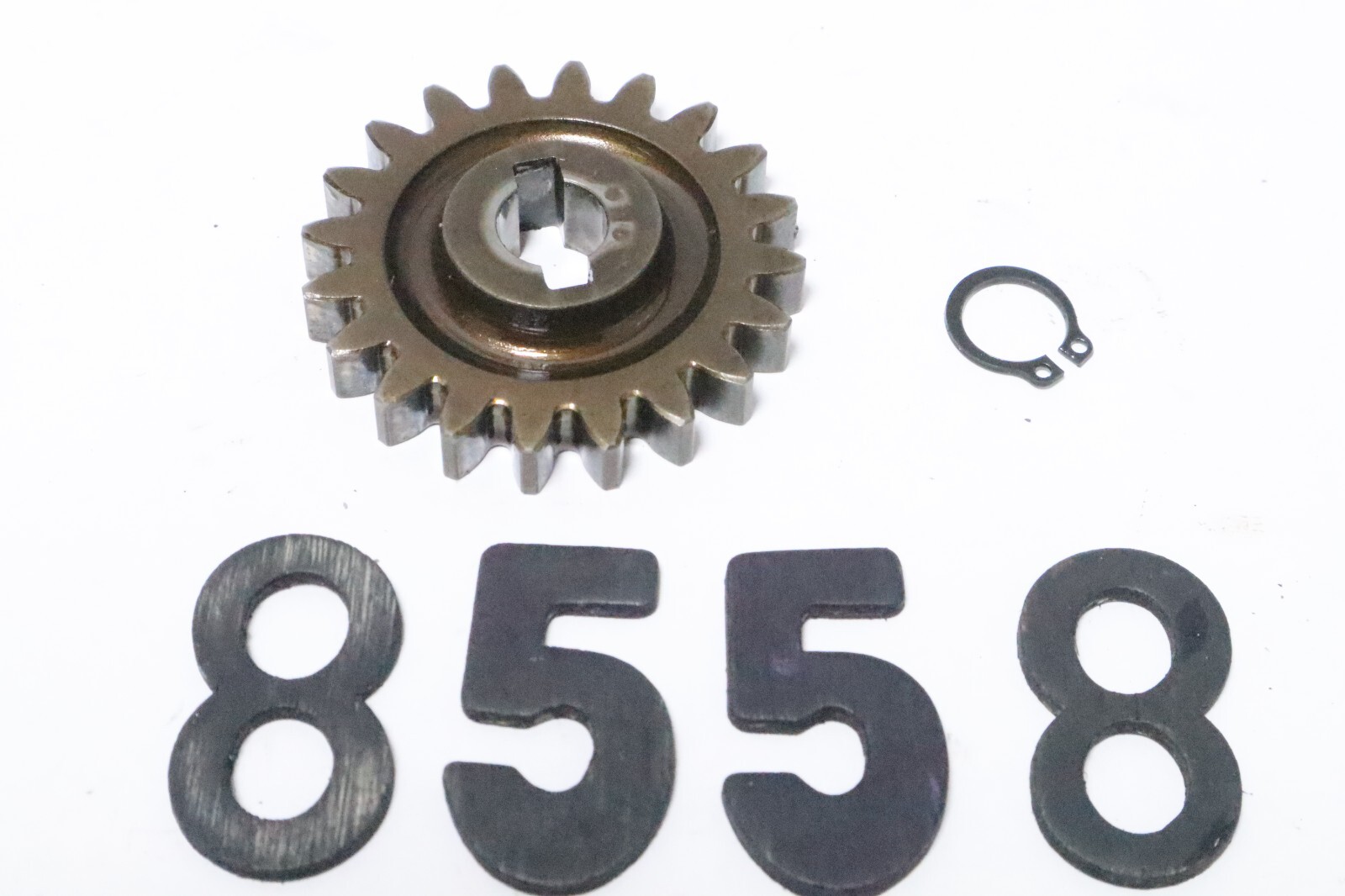 Suzuki Oil Pump DRIVEN GEAR DF 140HP 140 16113-92J11 - Image 2