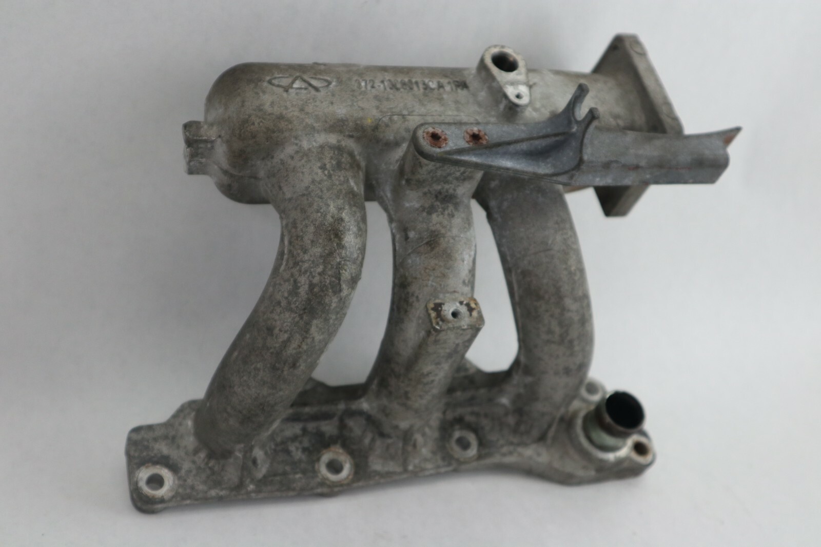 2014 2013 John Deere Gator 825I 13 Intake Manifold - Image 2
