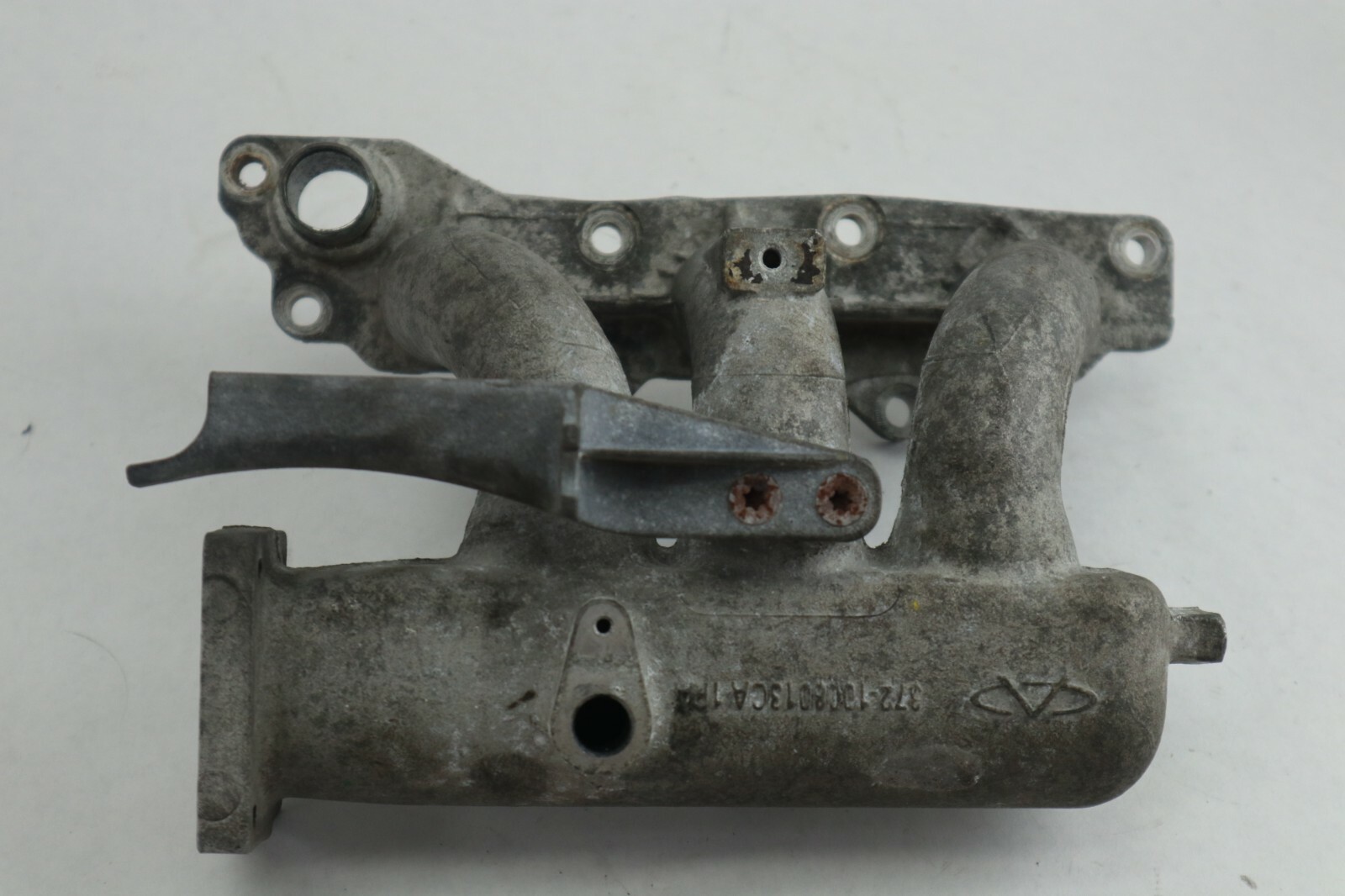 2014 2013 John Deere Gator 825I 13 Intake Manifold - Image 7