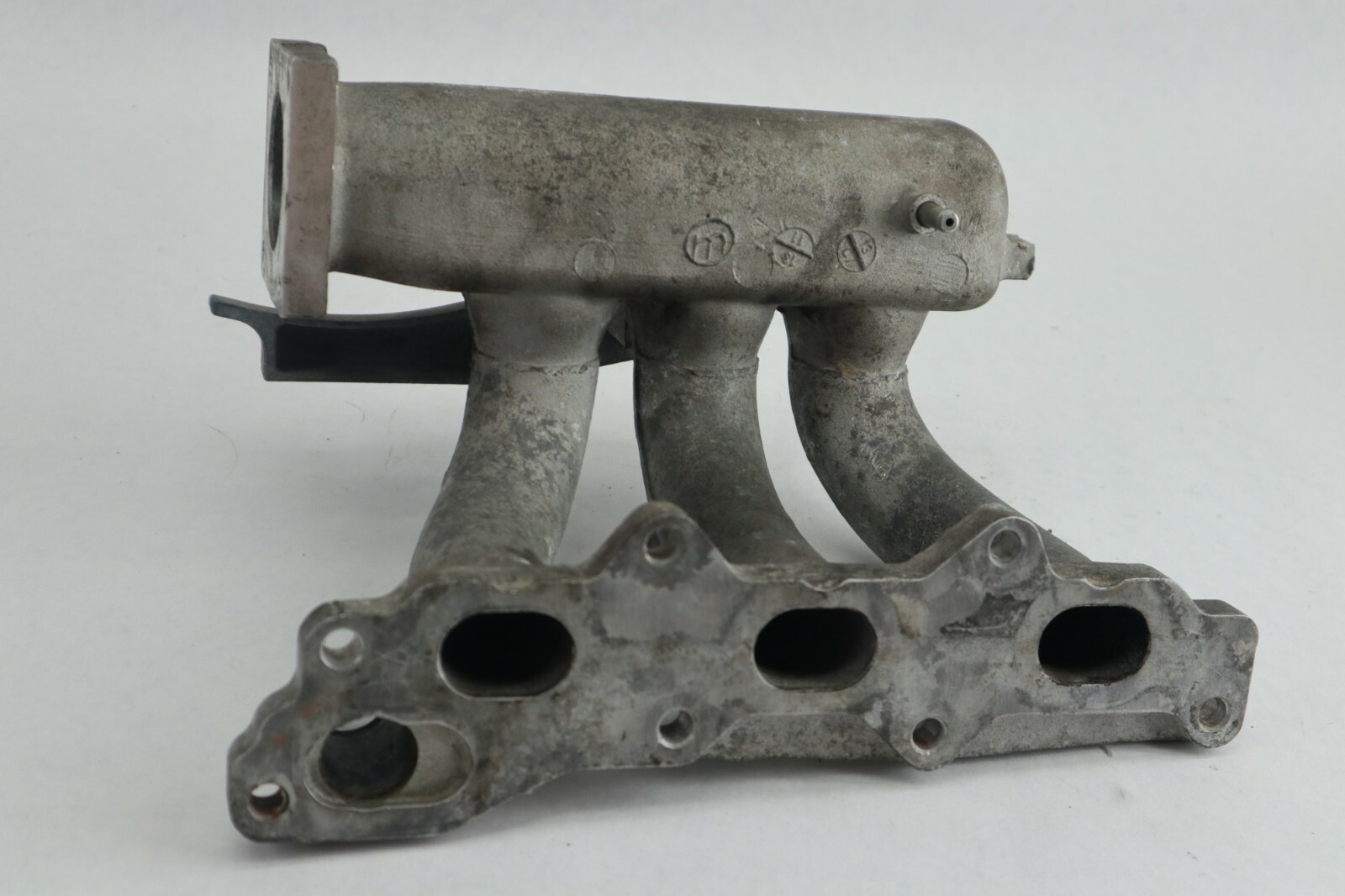 2014 2013 John Deere Gator 825I 13 Intake Manifold - Image 8