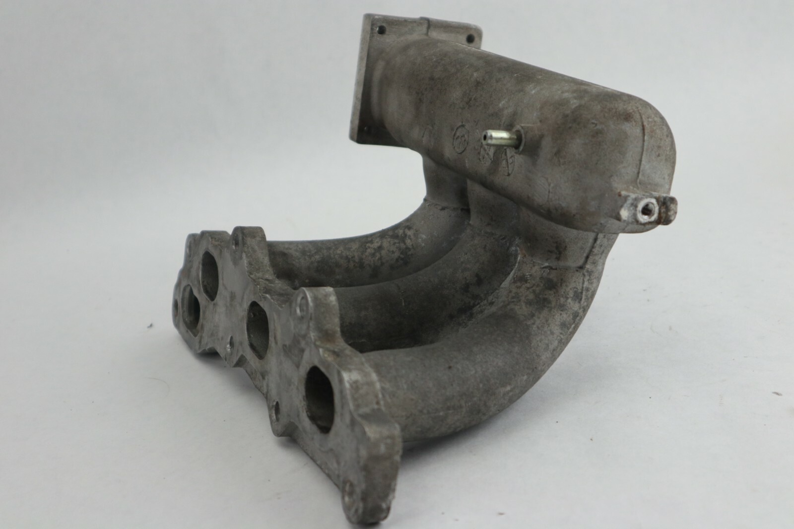 2014 2013 John Deere Gator 825I 13 Intake Manifold - Image 10