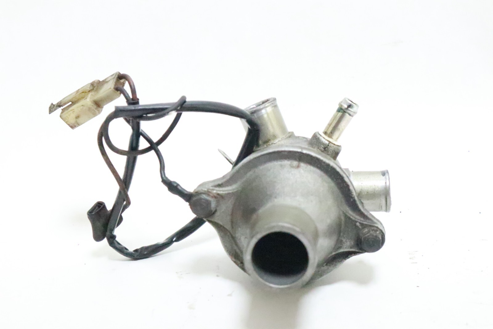 05-07 2006 Hyosung GV650 GV 650 AQUILA Thermostat Housing - Image 5