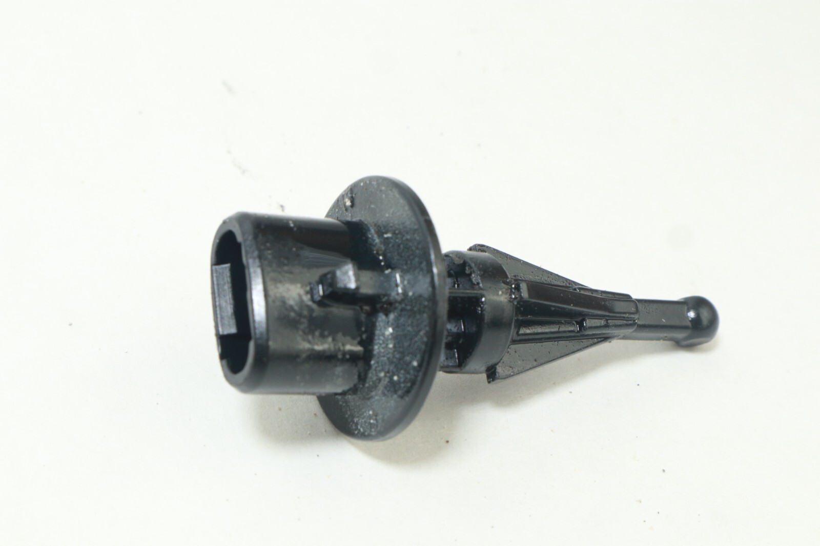 SUZUKI OEM AIR INTAKE TEMPERATURE TEMP SENSOR 13650-52G00