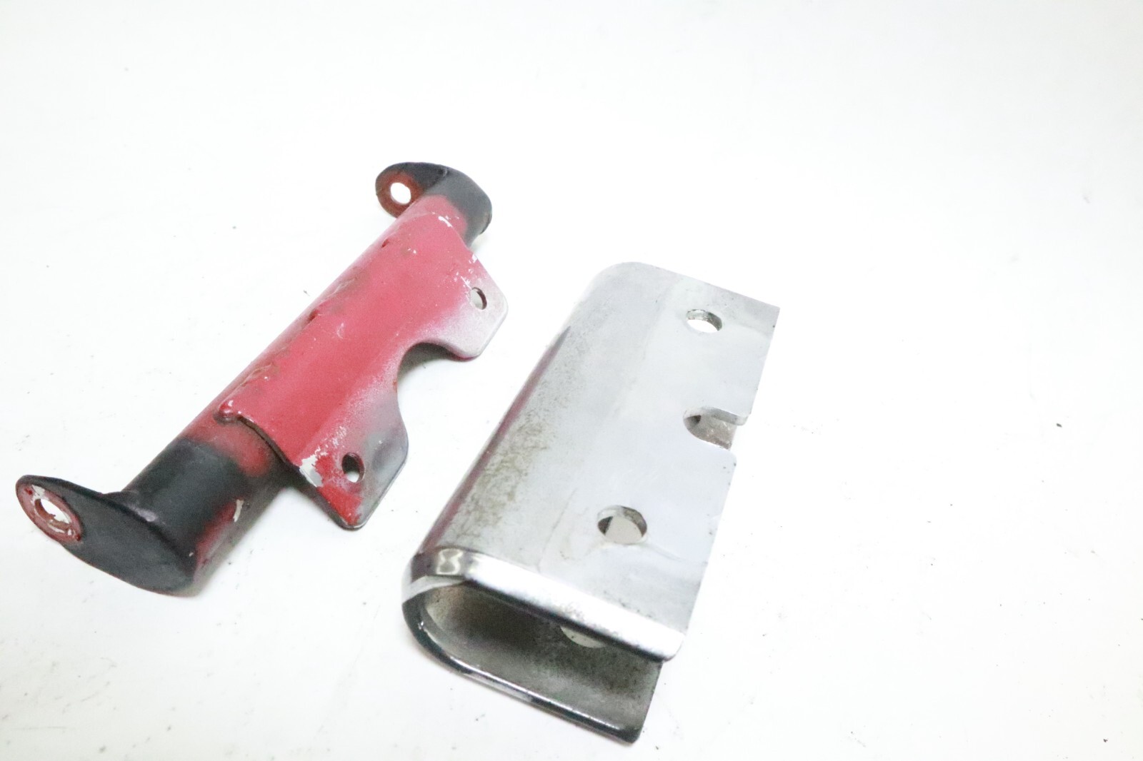2006 Hyosung GV650 GV 650 Aquila Front Turn Signal Mount Bracket - Image 9