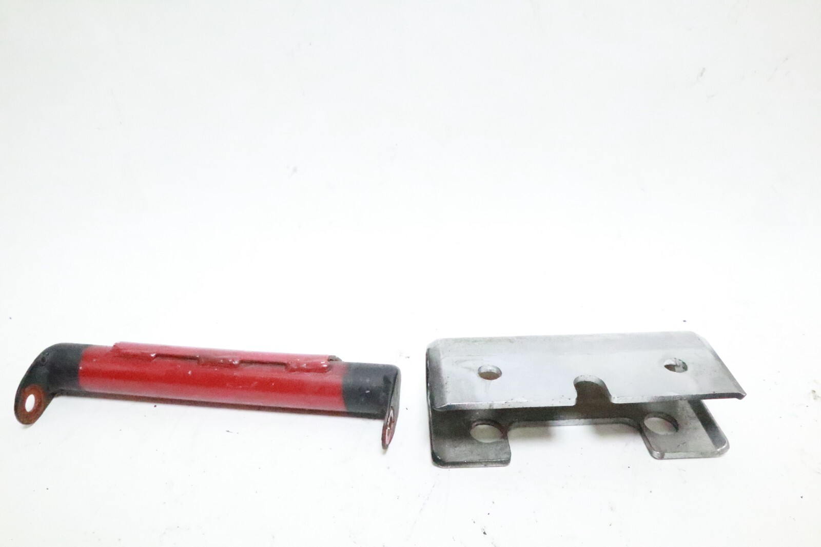 2006 Hyosung GV650 GV 650 Aquila Front Turn Signal Mount Bracket - Image 10