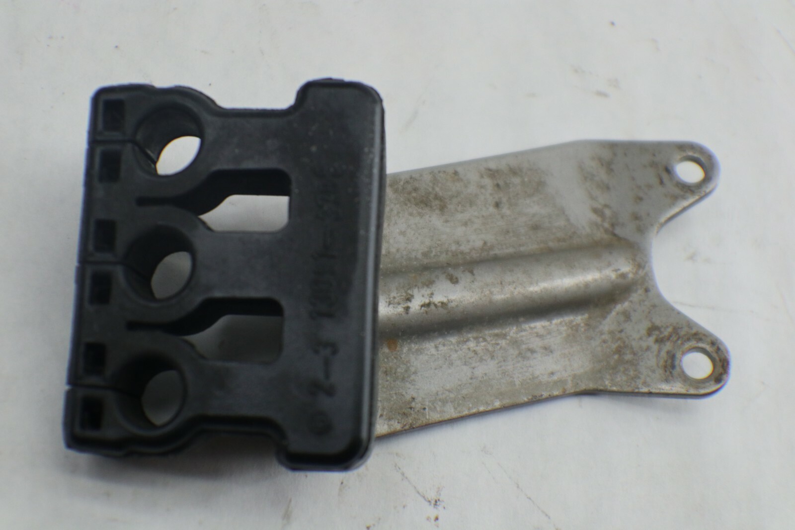 1995 - 2006 Kawasaki STX STS ZXI Ultra Spark Plug Wire Bracket OEM# 13091-3785 - Image 2