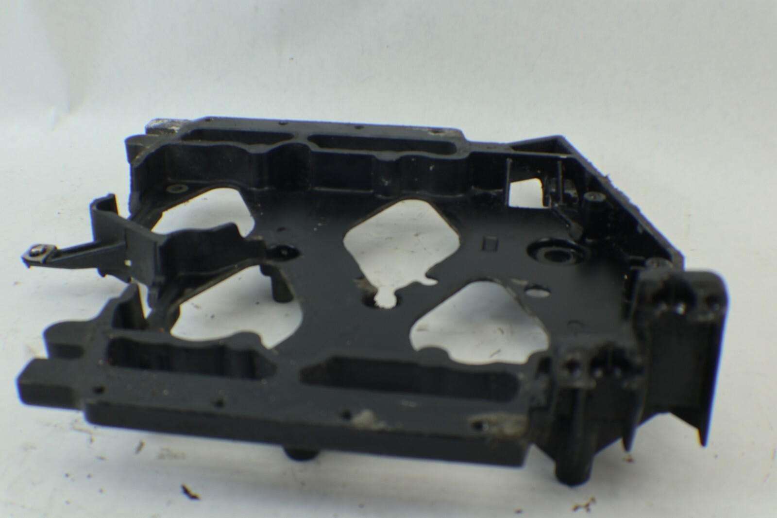 333330 Johnson Evinrude 1987-1988 Air Silencer Base 120 140 HP V4 - Image 6