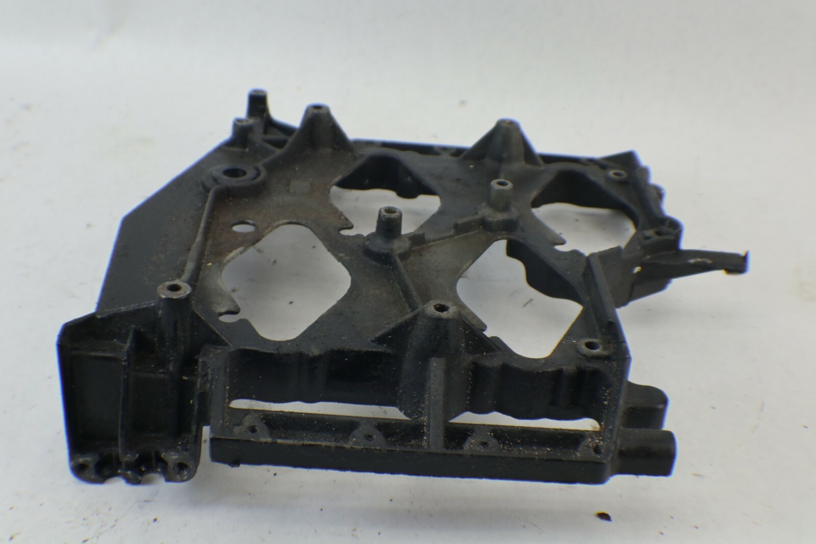 333330 Johnson Evinrude 1987-1988 Air Silencer Base 120 140 HP V4 - Image 12