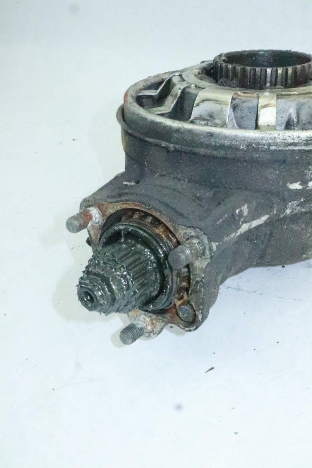 1983 HONDA GL1100 I GL 1100 GOLD WING Final Drive / Rear Differential - Image 7