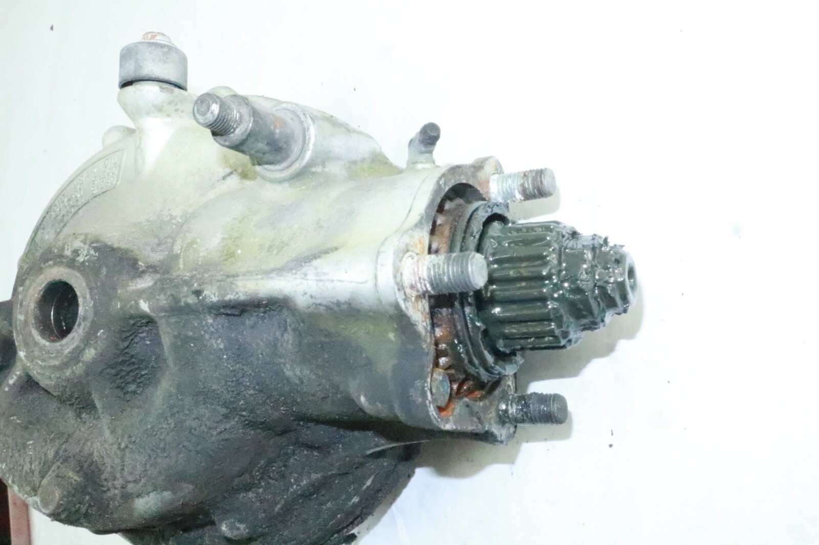 1983 HONDA GL1100 I GL 1100 GOLD WING Final Drive / Rear Differential - Image 12