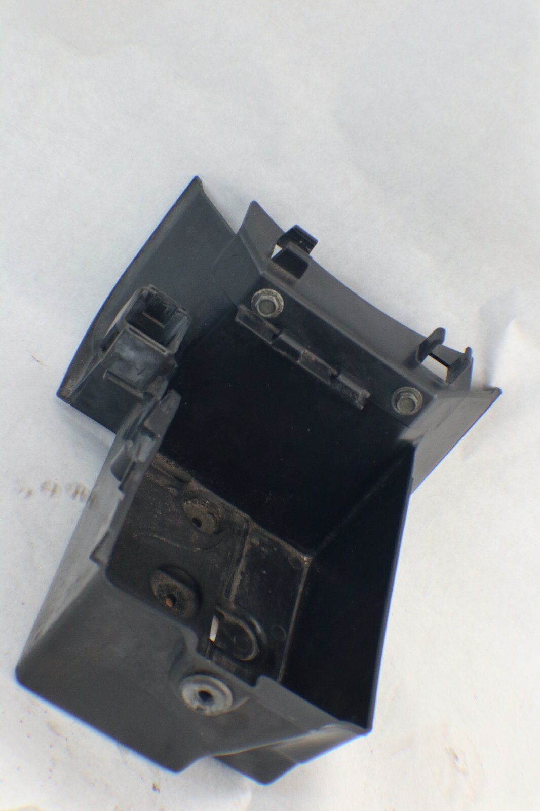 2002 KAWASAKI VN1500 MEAN STREAK BATTERY BOX - Image 4