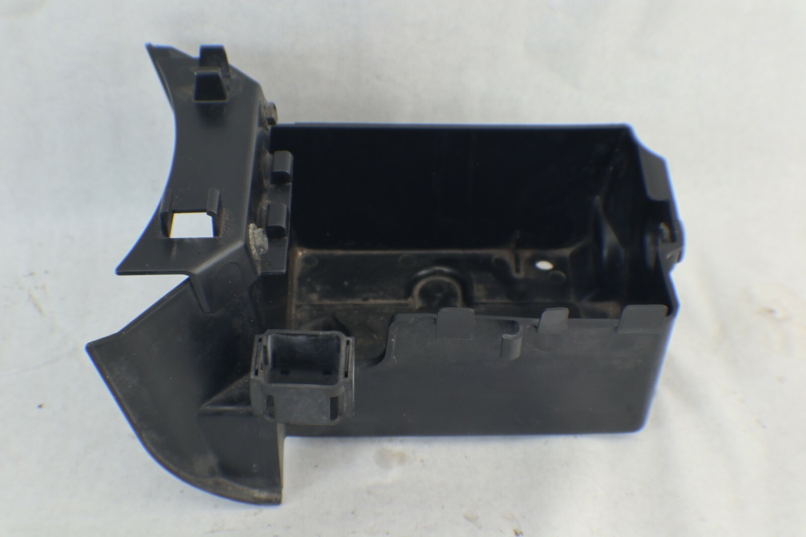 2002 KAWASAKI VN1500 MEAN STREAK BATTERY BOX - Image 10