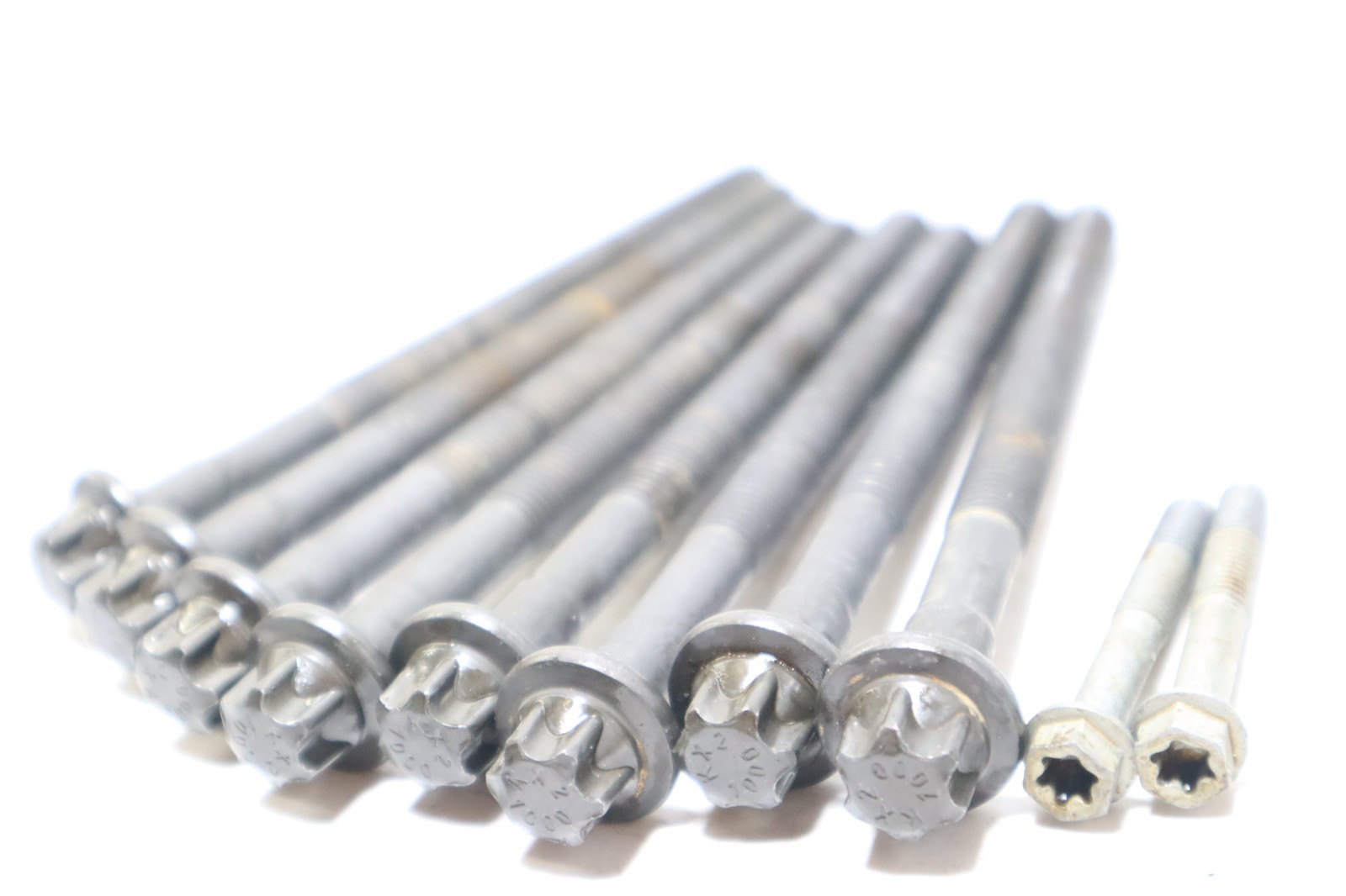18 2017 Sea-Doo Spark 900 GTI 90 CYLINDER HEAD BOLTS 420940945 - Image 3