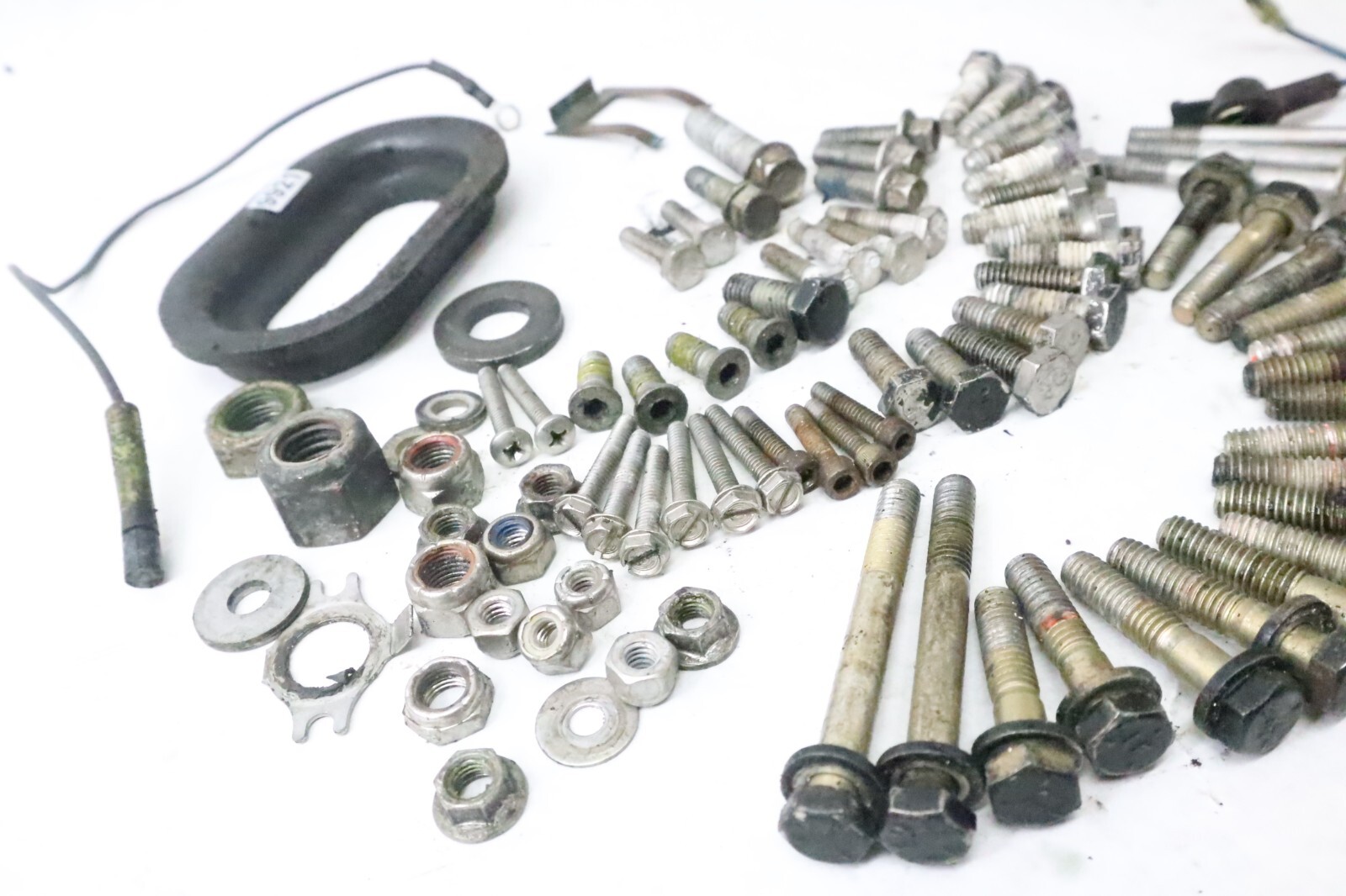1989-1996 Mercury 40 HP 2 Stroke Outboard Part: Fasteners Nuts Bolts Hardware - Image 10