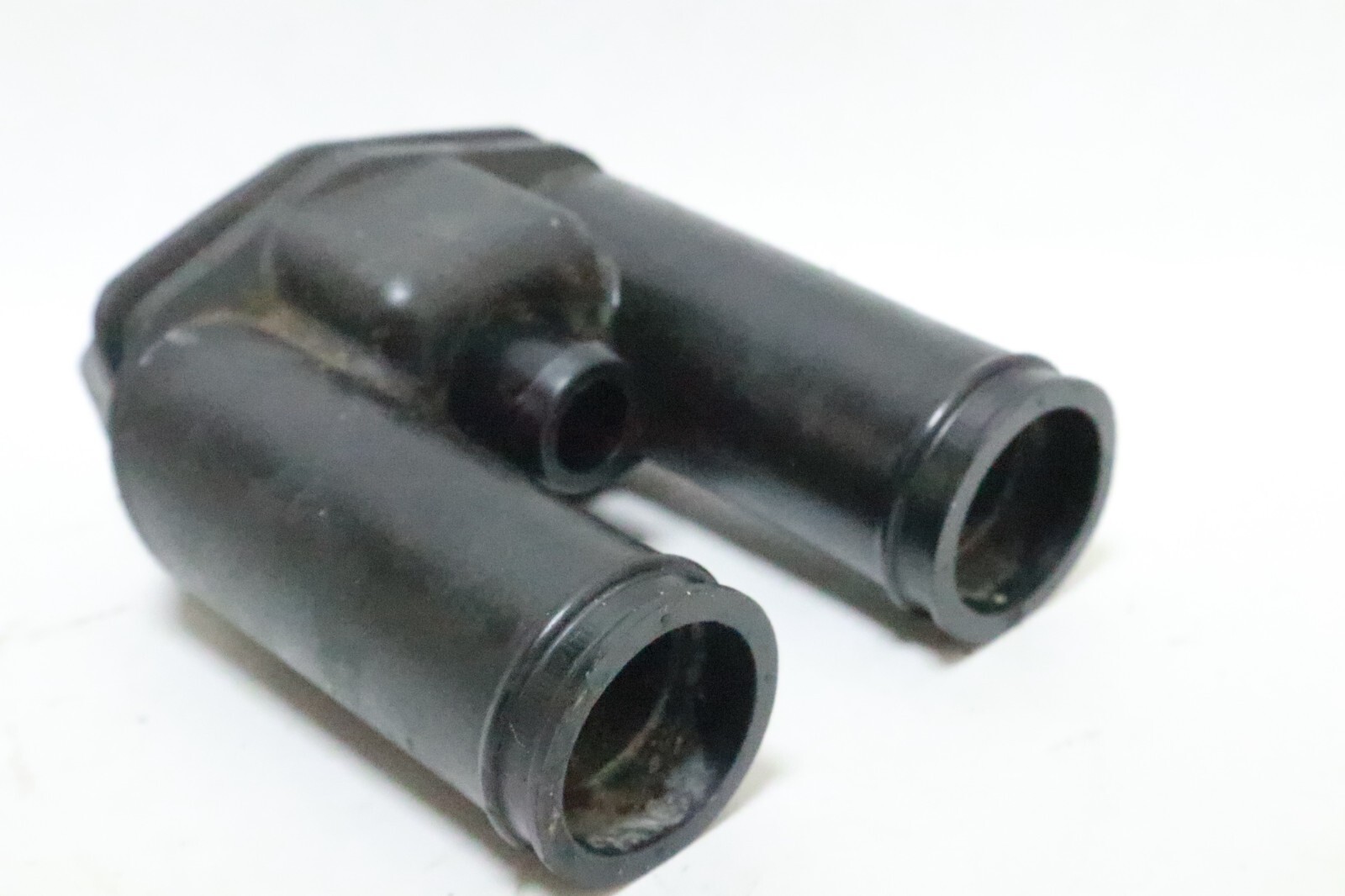 0439953 Evinrude Johnson 90-17 Hp Outboard Exhaust Relief Grommet & Insert - Image 13