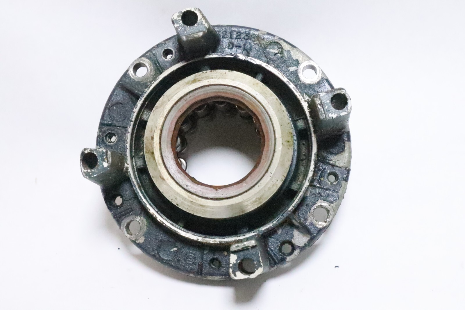 Evinrude Johnson OMC 321238 0321238 Crankcase Head OEM 0387432 - Image 13