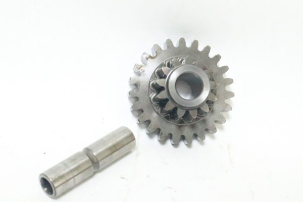 2001-2006 Honda Fourtrax Rancher 350 4x4 Reverse Idler Gear and Shaft Good Used  USED - Image 2