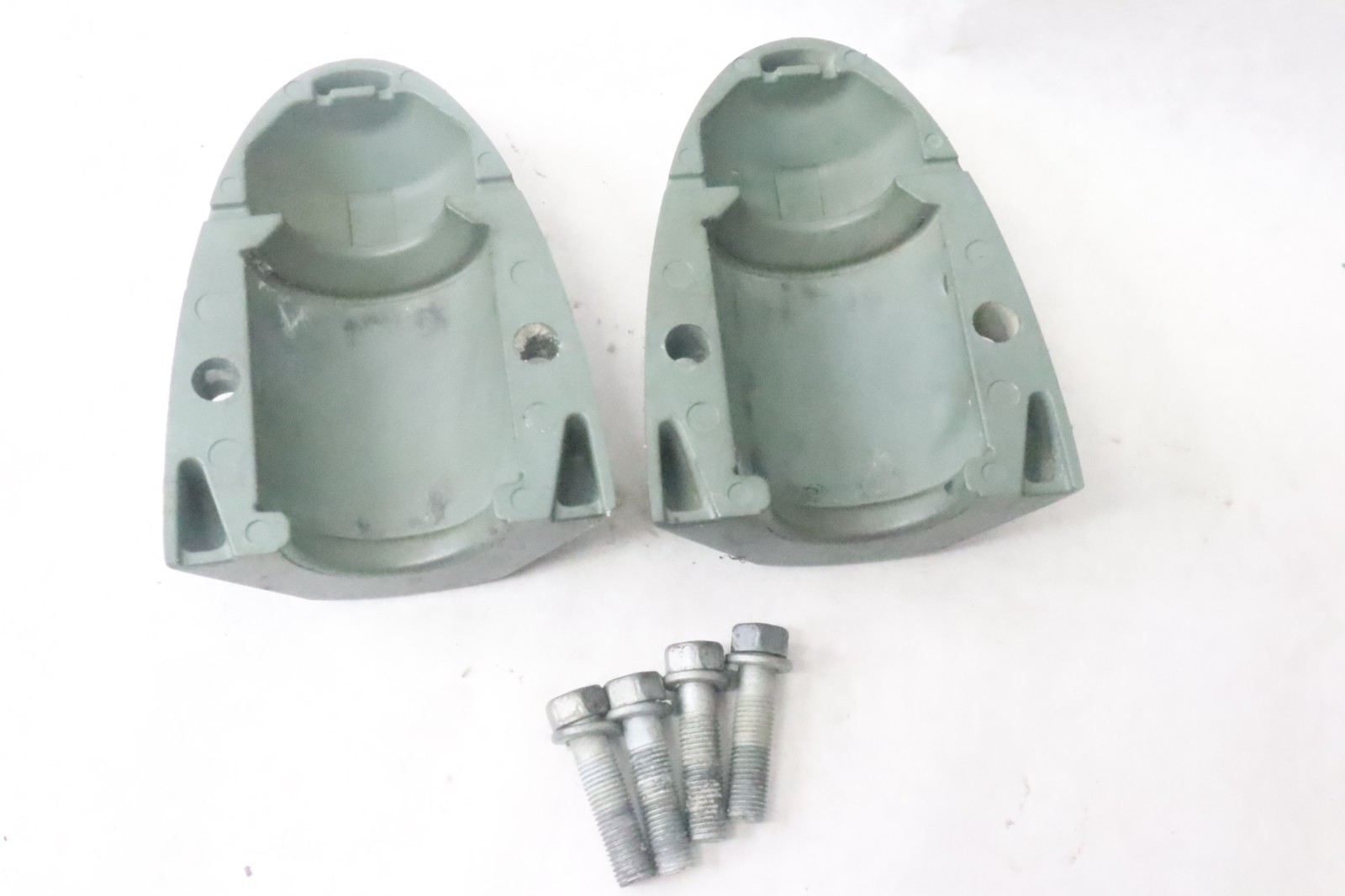 68V-44553-00-8D Yamaha Outboard 115 HP 4 STK Lower Mount Housing Cover Set (2) - Image 7