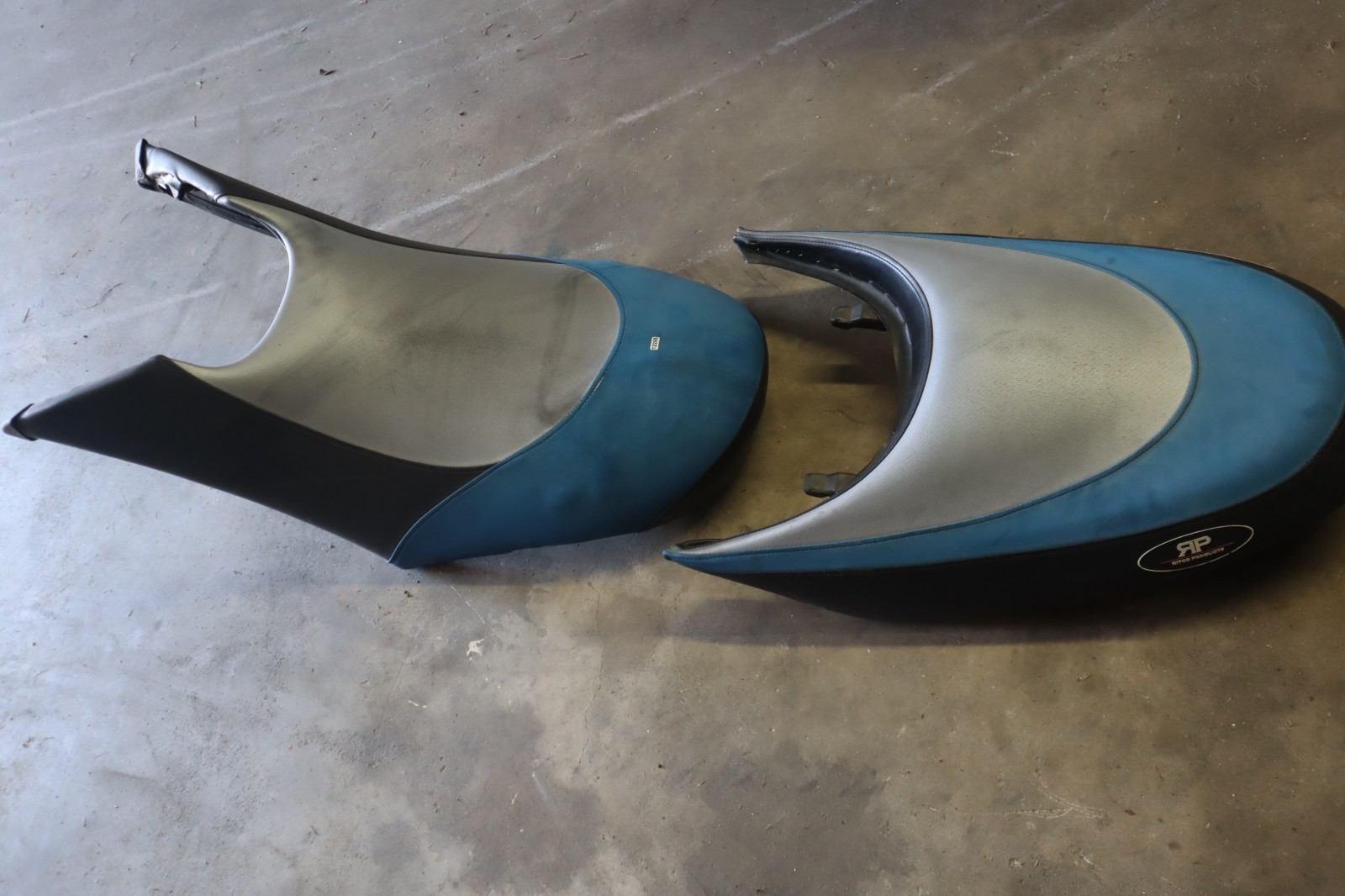2005 SEADOO GTX LIMITED FRONT AND REAR SEAT ASSY 269001180 269001181 - Image 10