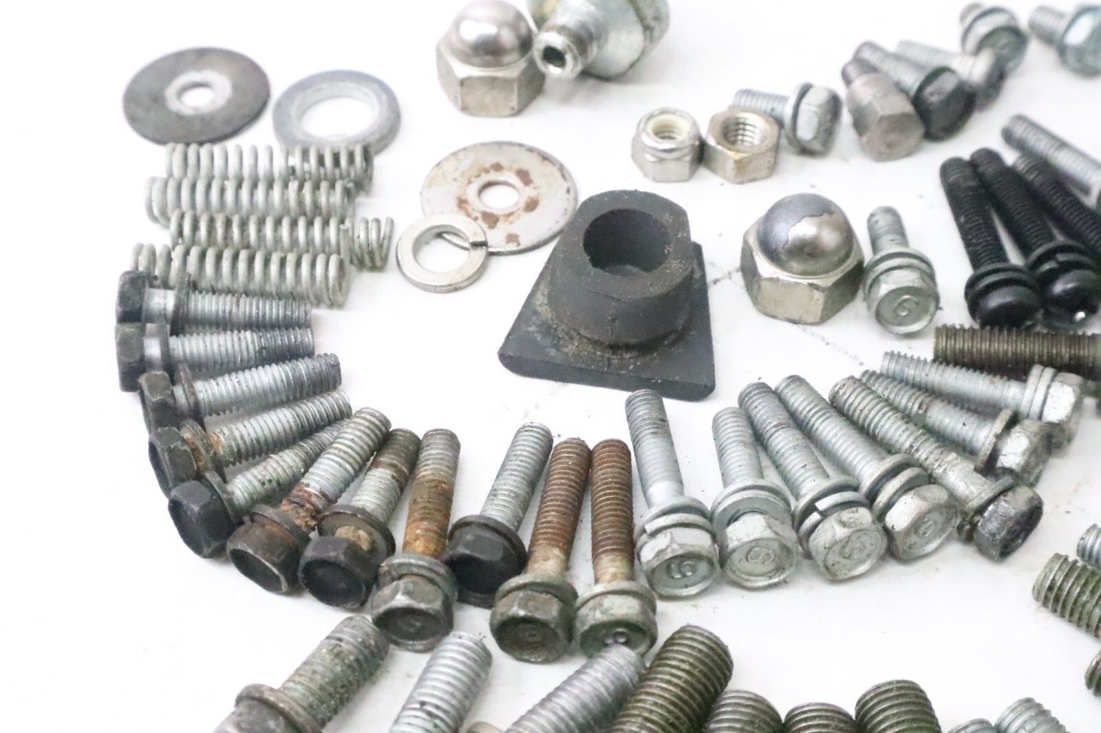 Yamaha F40 F50 T50 40 50 HP Mixed Bolt Nut Washer Lot - Image 3