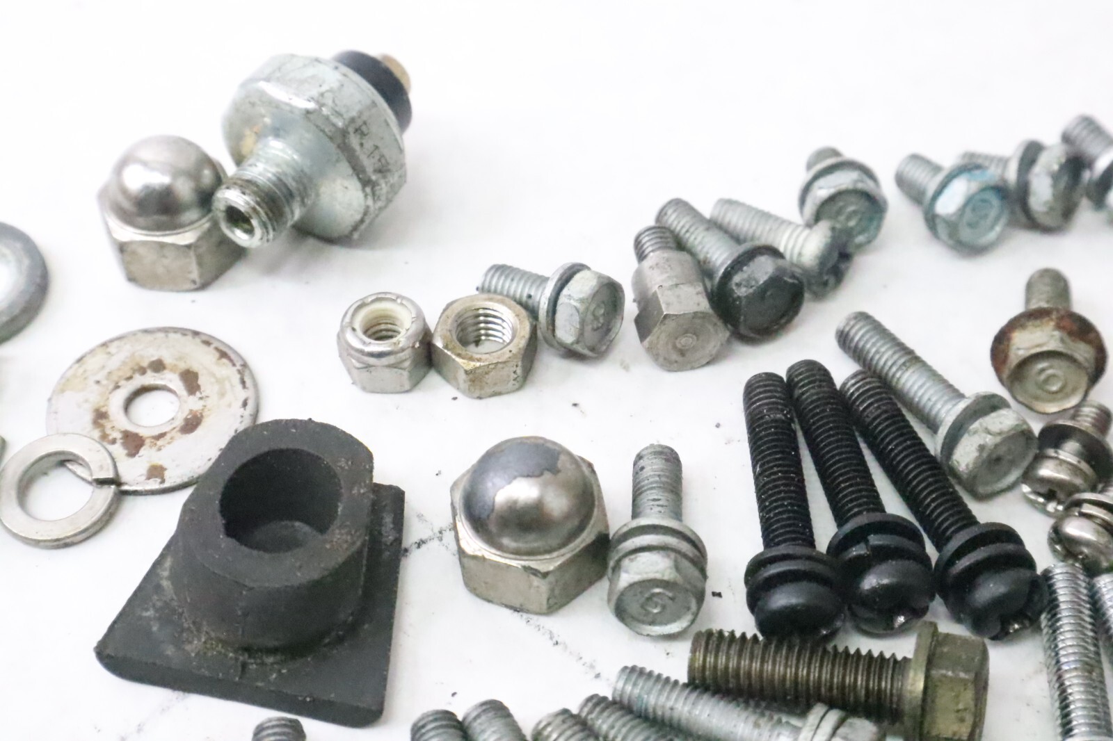 Yamaha F40 F50 T50 40 50 HP Mixed Bolt Nut Washer Lot - Image 5