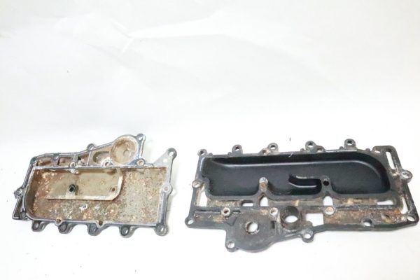 1980-1990 MERCURY 60HP 3-CYL EXHAUST MANIFOLD COVER 78529 69579 OUTBOARD  USED - Image 9