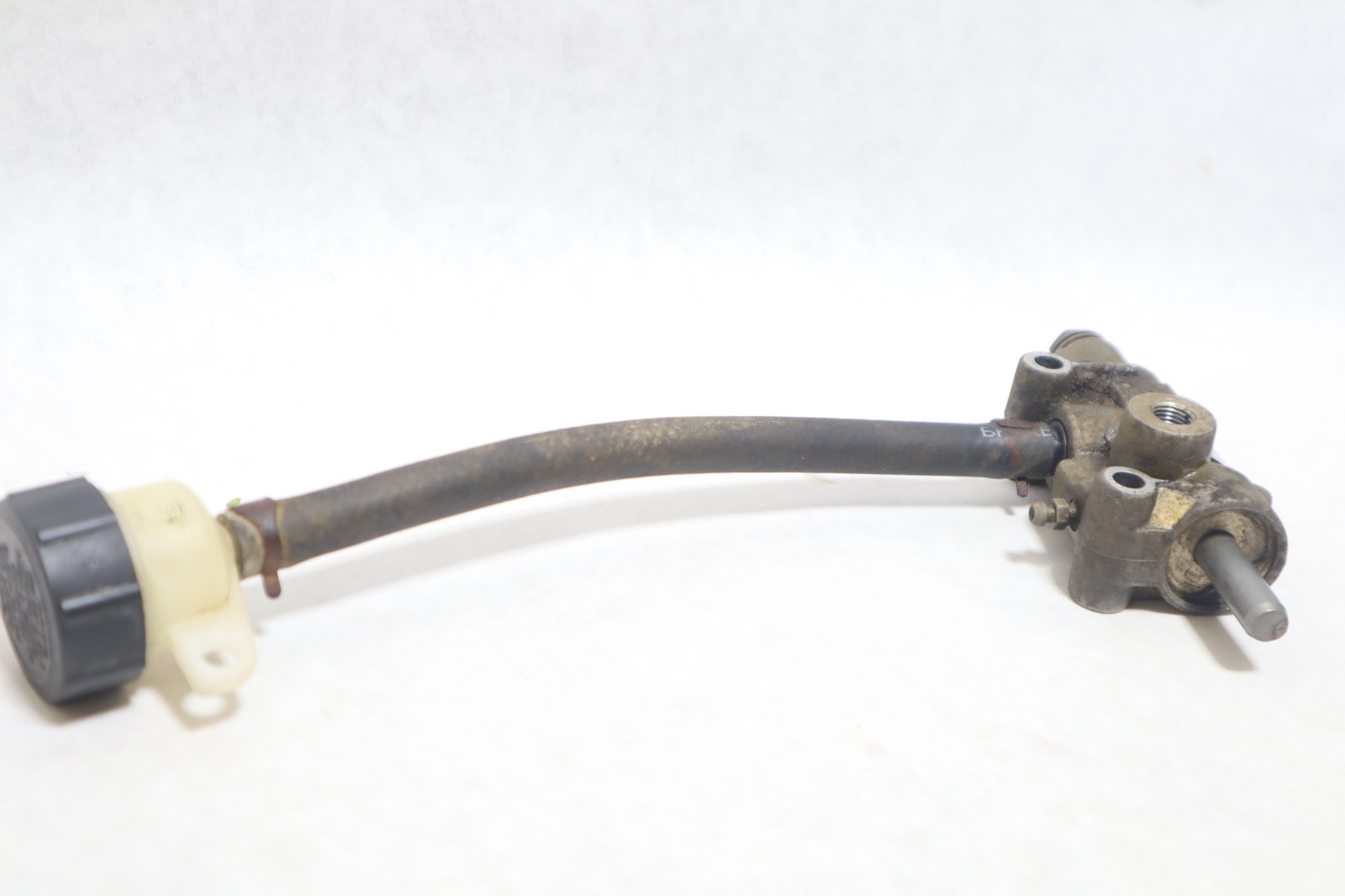 OEM 06-08 POLARIS HAWKEYE sportsman 300 REAR BRAKE MASTER CYLINDER # 2010258