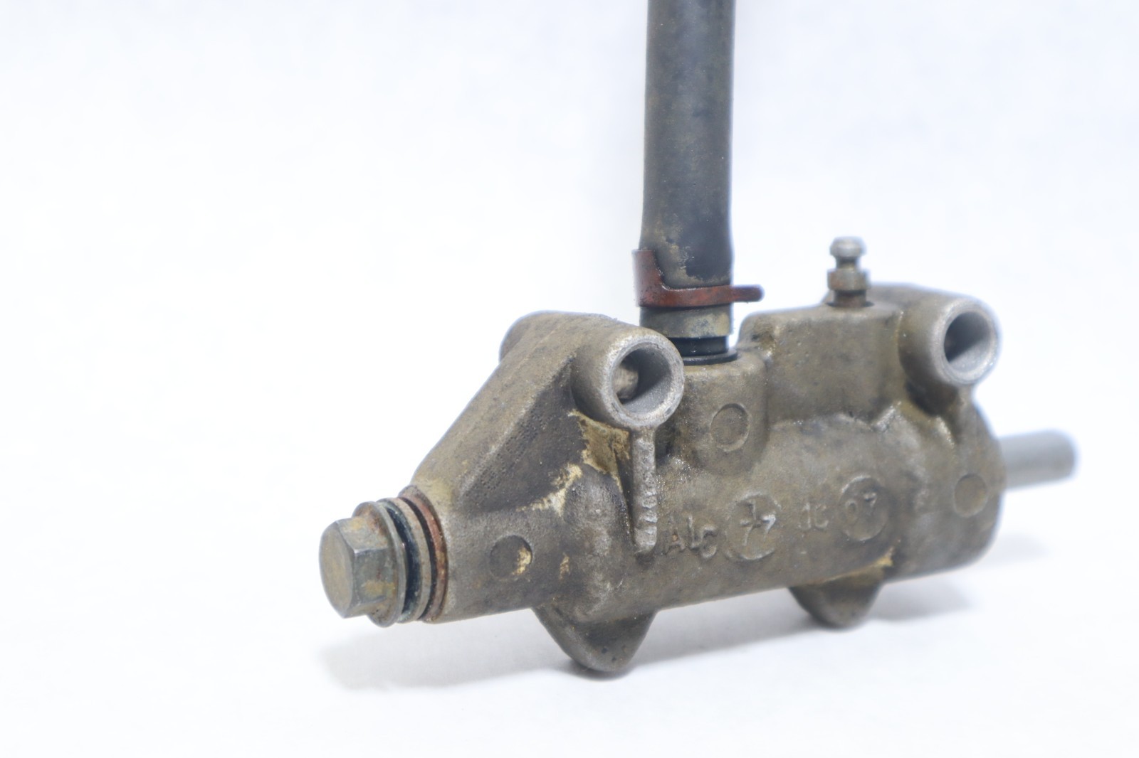 OEM 06-08 POLARIS HAWKEYE sportsman 300 REAR BRAKE MASTER CYLINDER # 2010258 - Image 7