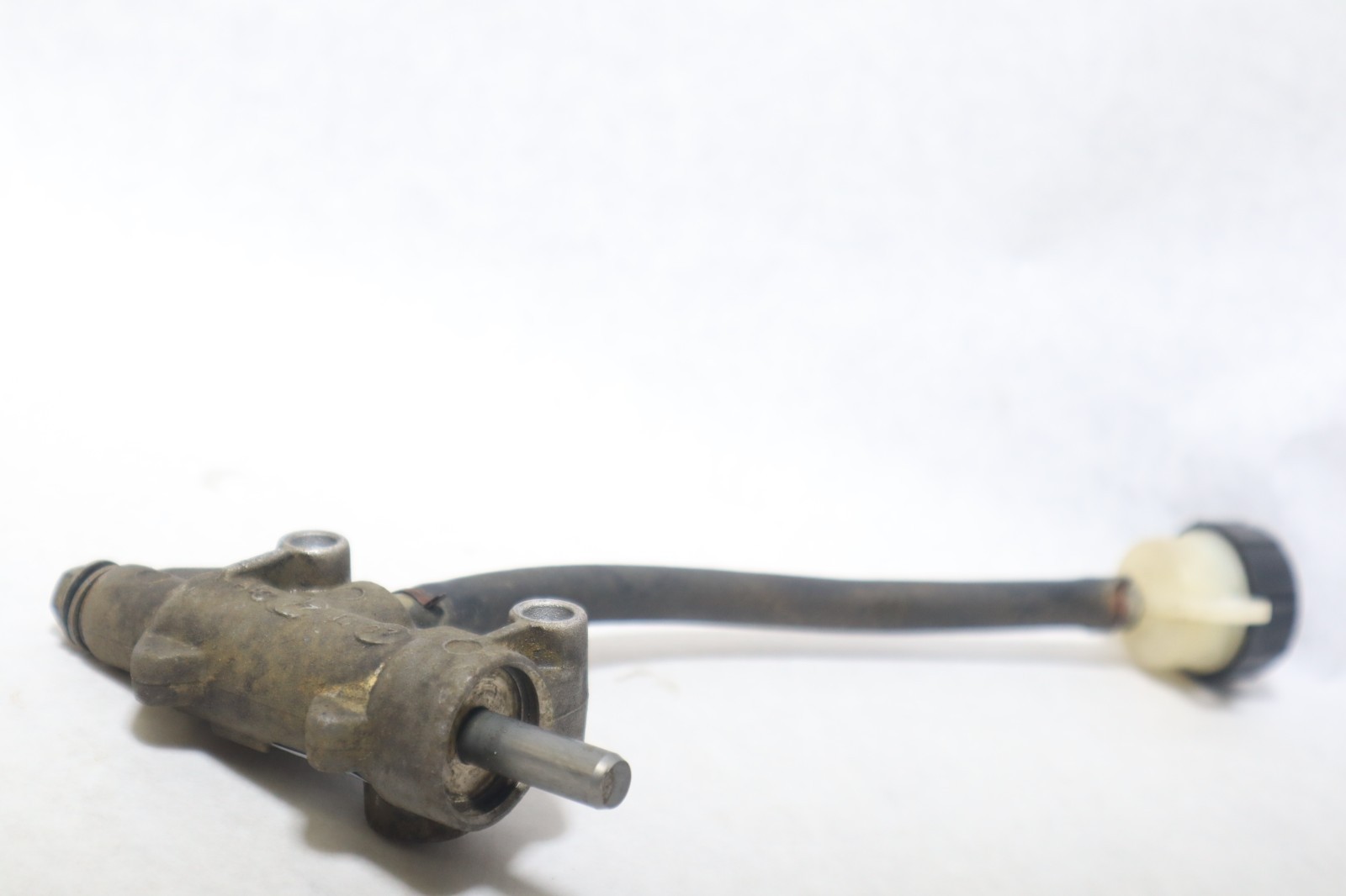 OEM 06-08 POLARIS HAWKEYE sportsman 300 REAR BRAKE MASTER CYLINDER # 2010258 - Image 8
