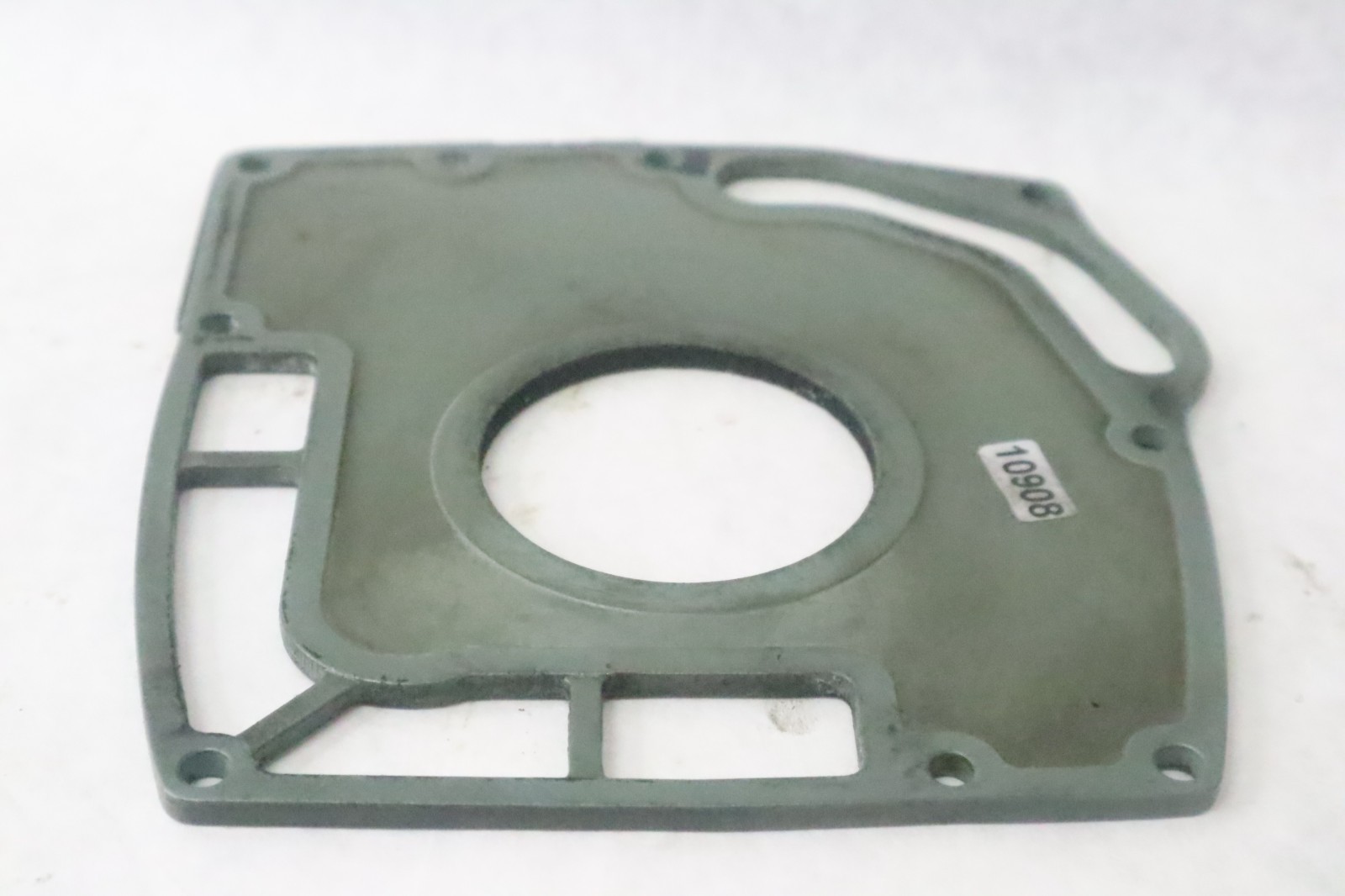EXHAUST PLATE YAMAHA 75-115 HP 4 STROKE 67F-45181-00-5B - Image 3